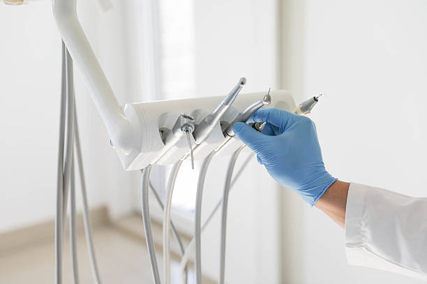 24/7 Emergency Dental Implants experts in North Shore, CA
